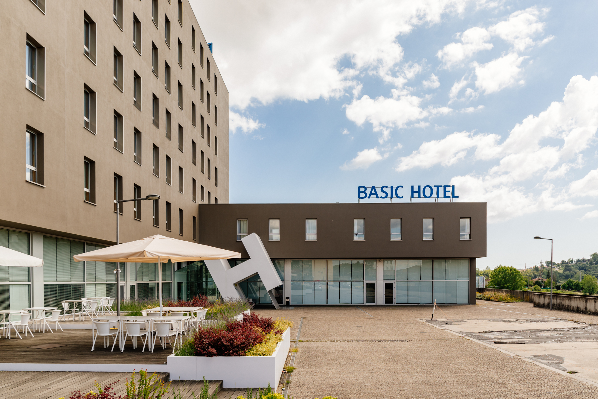 Basic Braga by AXIS.