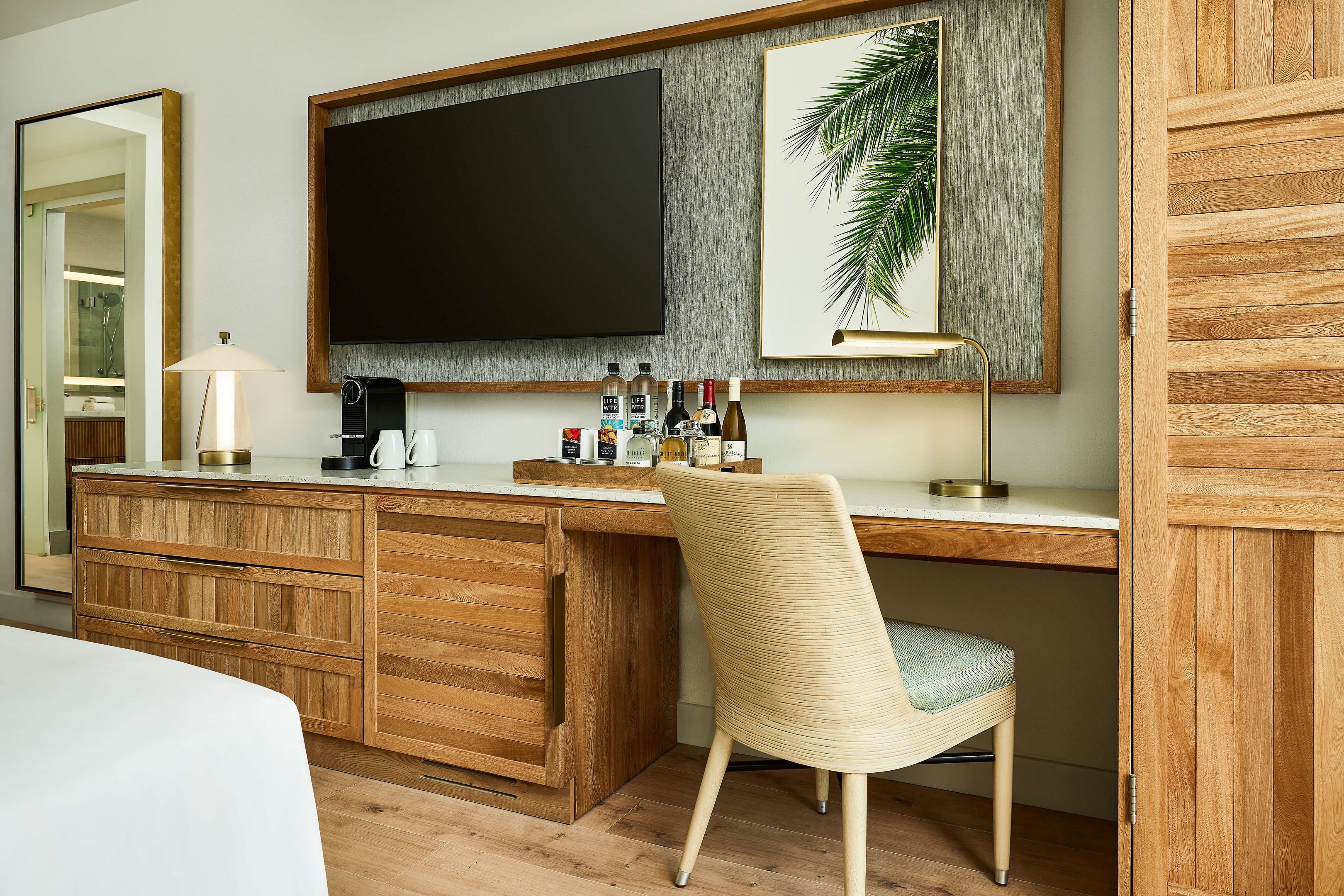 Faro Blanco Resort & Yacht Club Marathon, Curio by Hilton.