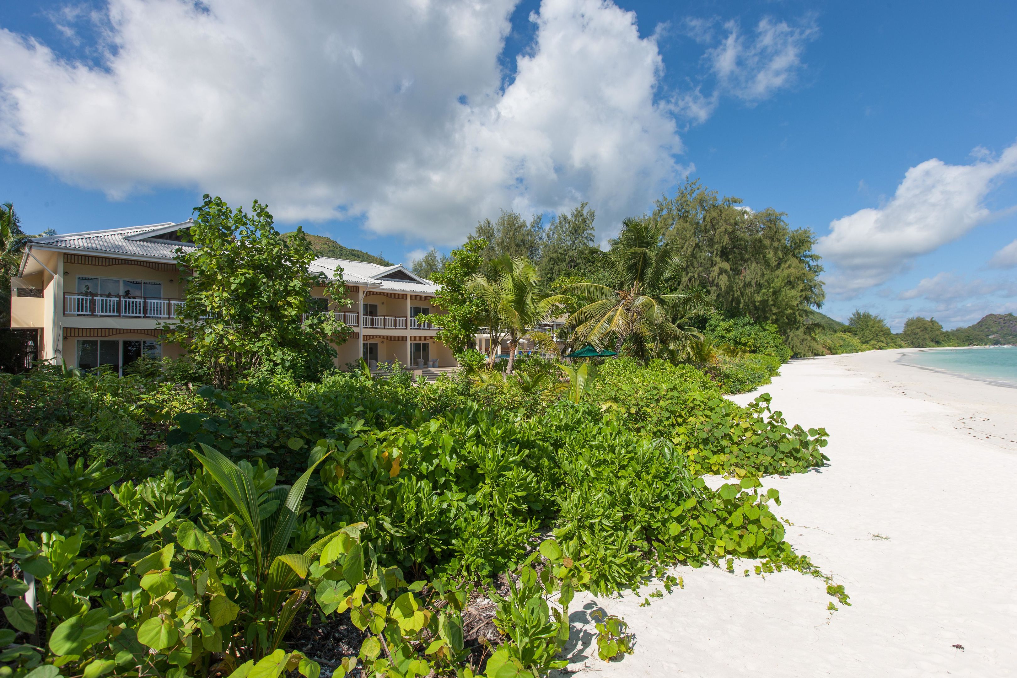 Acajou Beach Resort.