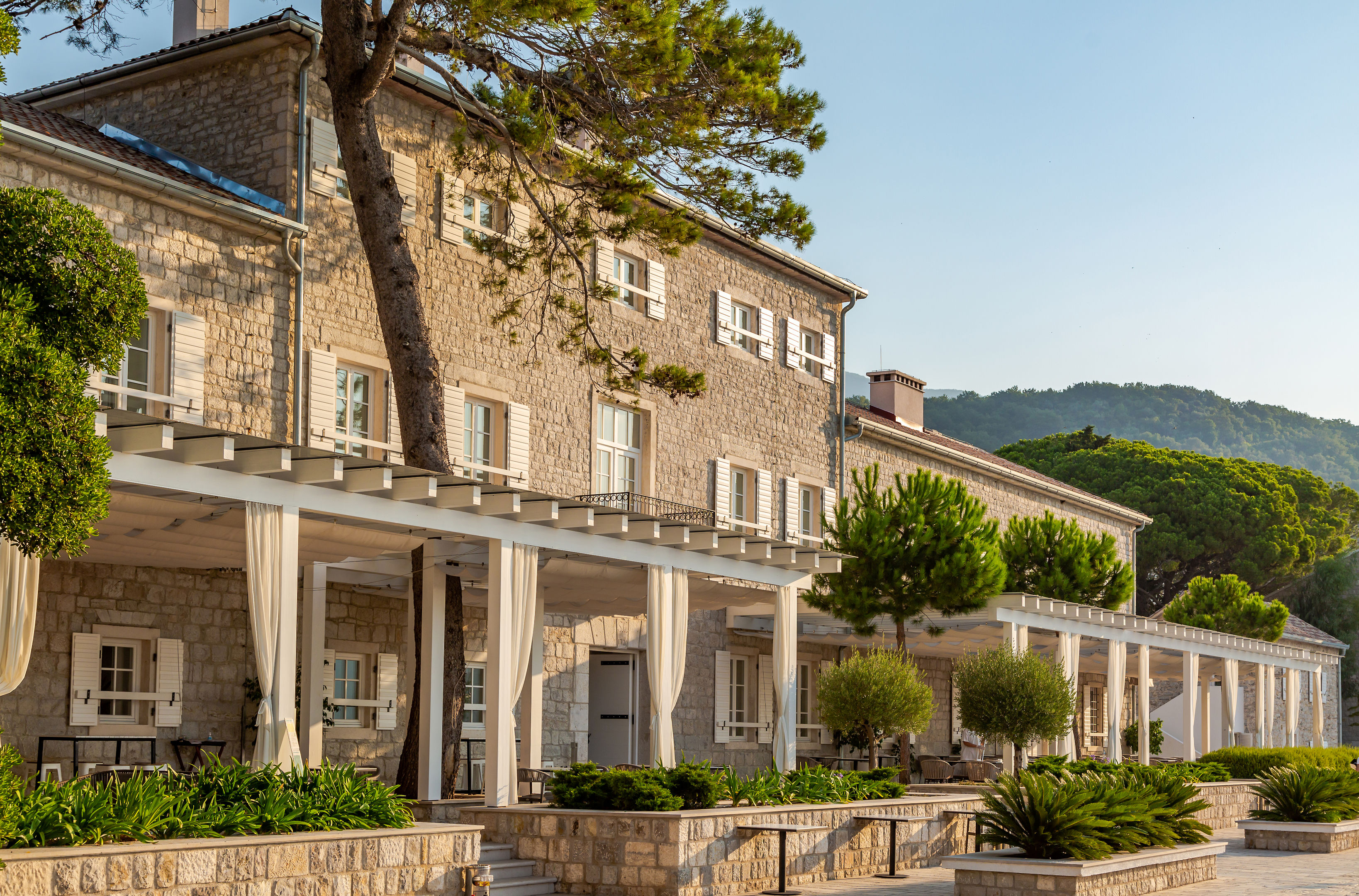 Lazure Hotel & Marina.