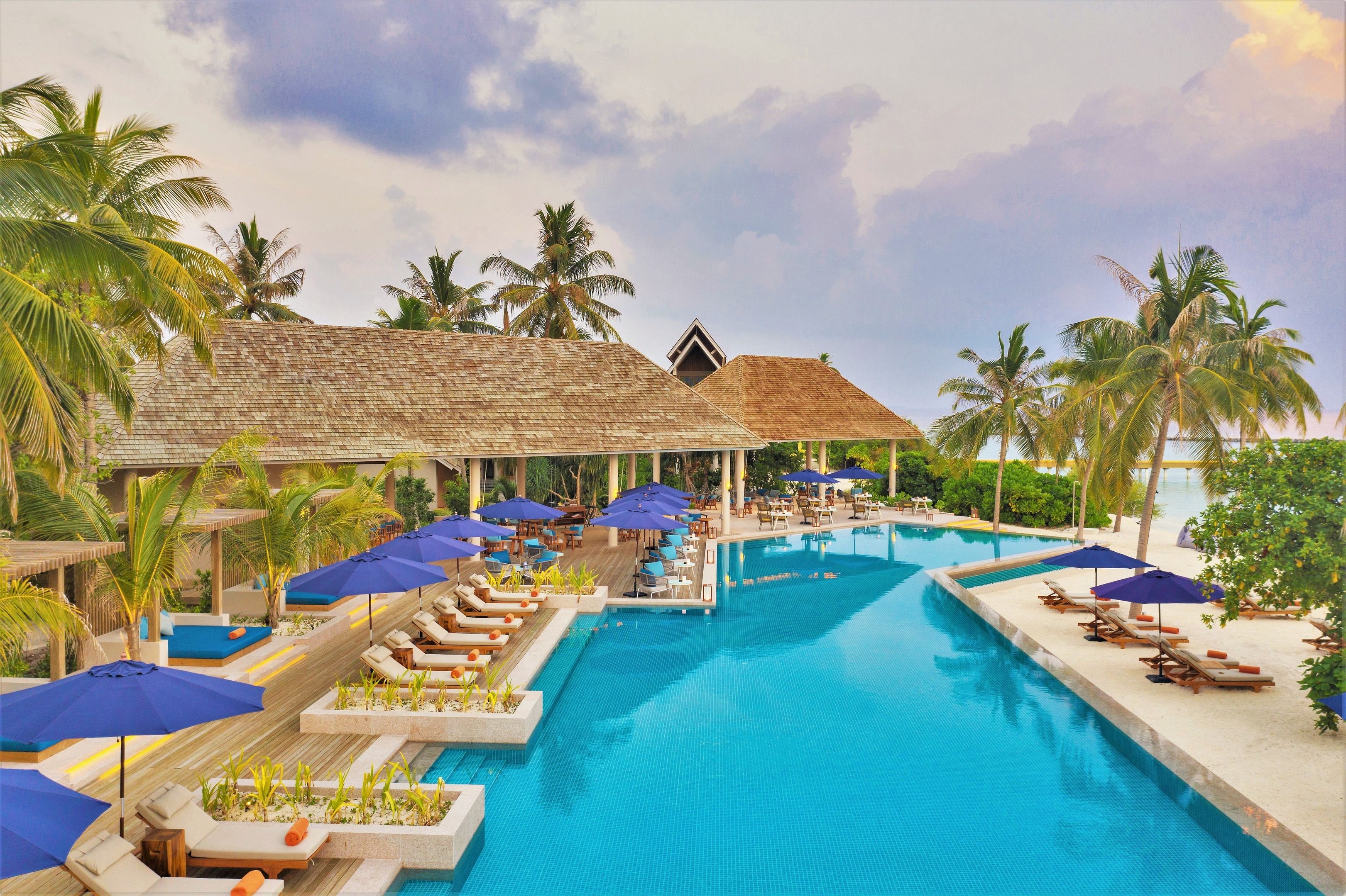 Emerald Faarufushi Resort & Spa.